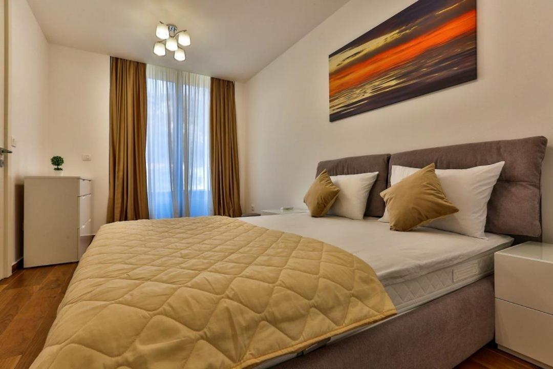 בודווה Royal Montesun Apartments מראה חיצוני תמונה