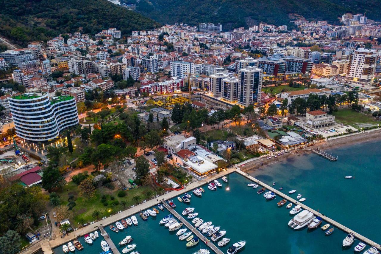 בודווה Royal Montesun Apartments מראה חיצוני תמונה