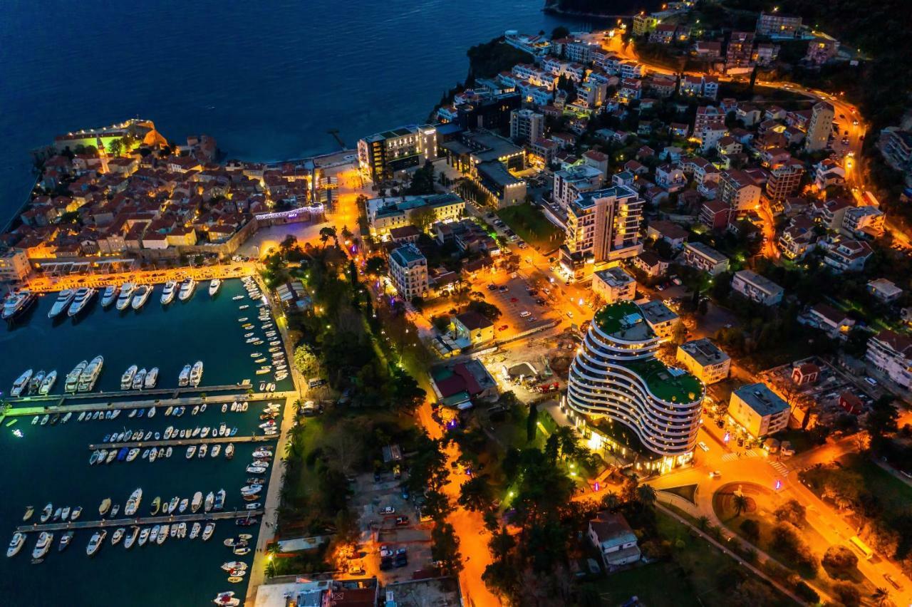 בודווה Royal Montesun Apartments מראה חיצוני תמונה